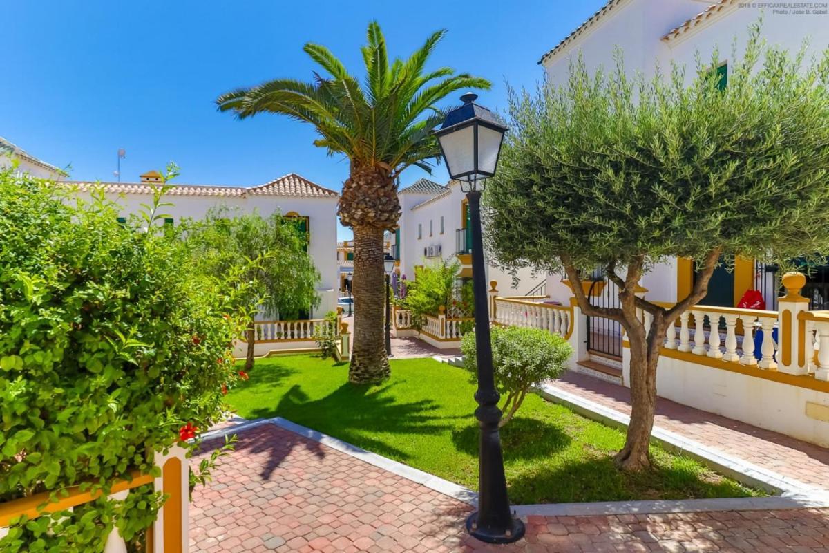 Casa Micha Apartment Torrevieja Luaran gambar