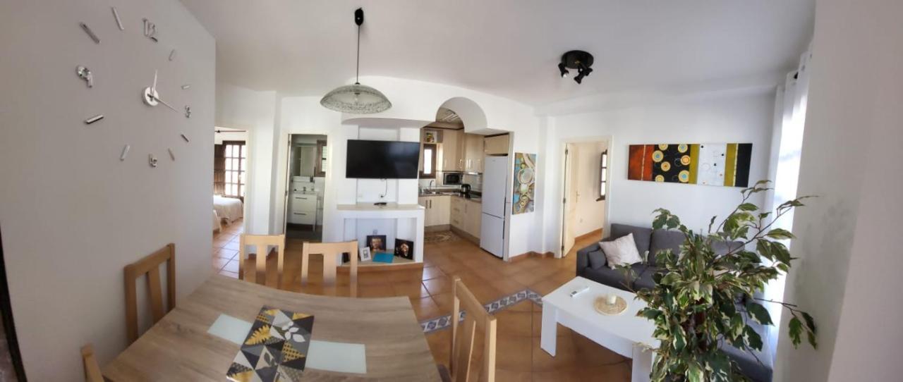 Casa Micha Apartment Torrevieja Luaran gambar